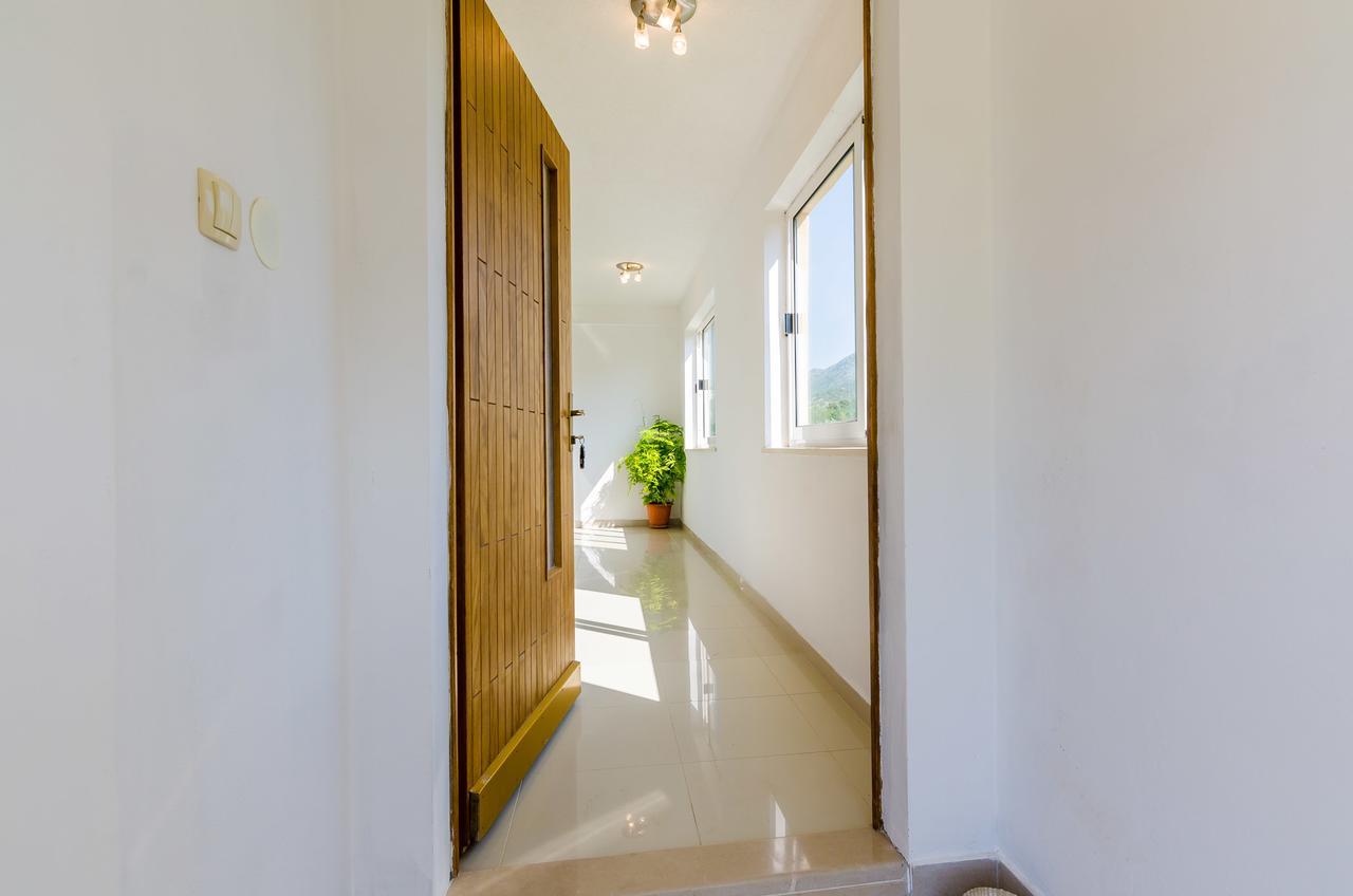 Apartment & Rooms Mazdin Banići 외부 사진