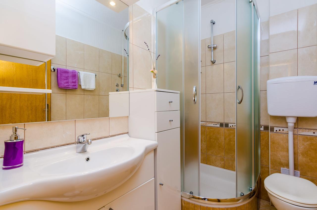Apartment & Rooms Mazdin Banići 외부 사진